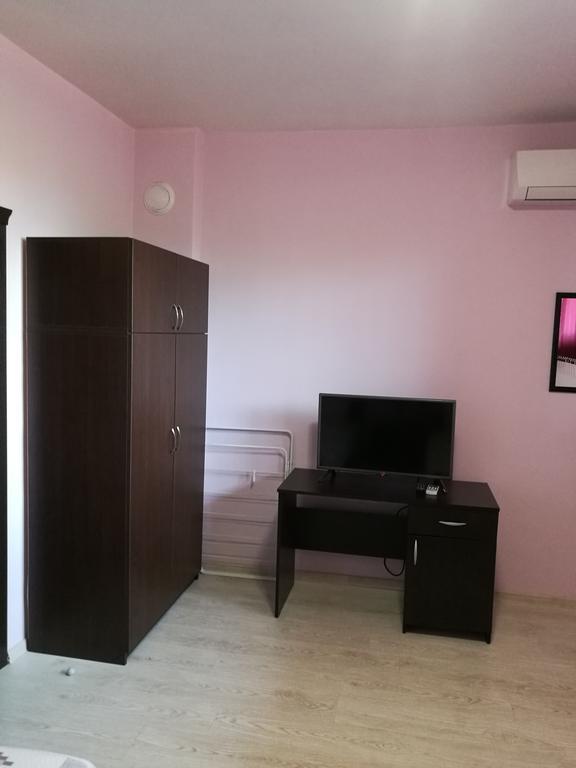 Guest House Karaulanov Elhovo  Ngoại thất bức ảnh